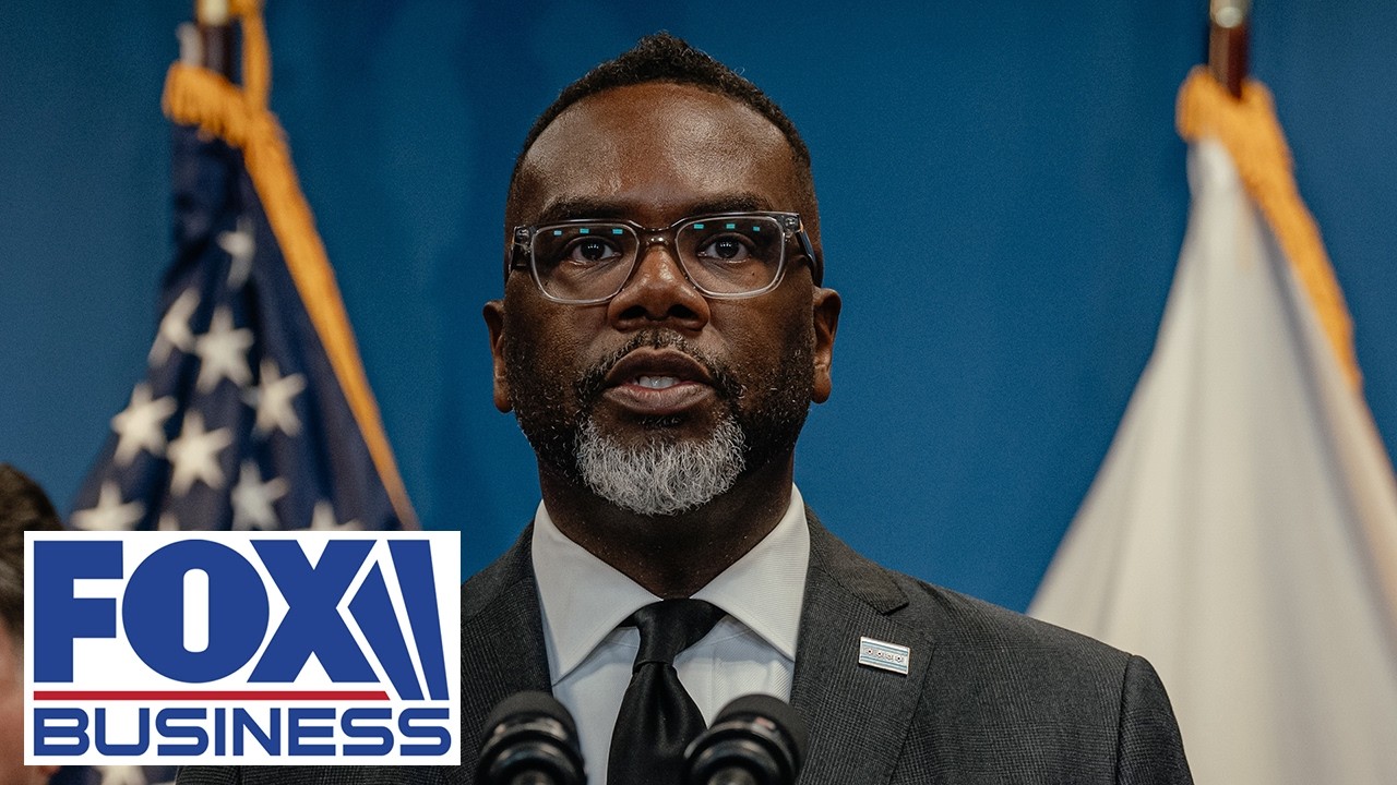 FUNDING FIGHT: Critics say Chicago CANNOT function without federal aid