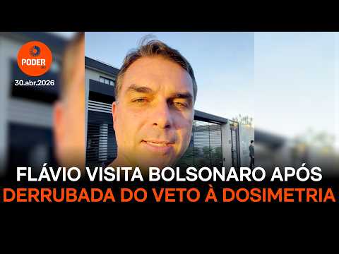Flávio visita Bolsonaro após derrubada do veto à Dosimetria