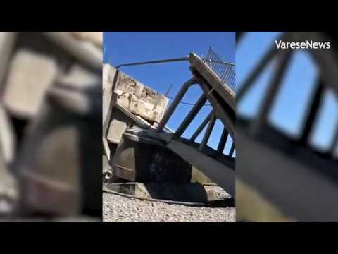 Il crollo sul ponte di Albiano sul fiume Magra tra Liguria e Toscana