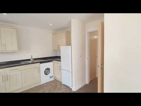 Meadow Croft, Wakefield 2 bed apt for rent