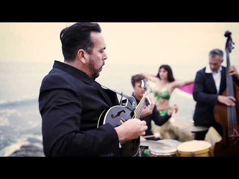 download lagu mp3 mp4 The Red Fox Tails, download lagu The Red Fox Tails gratis, unduh video klip The Red Fox Tails