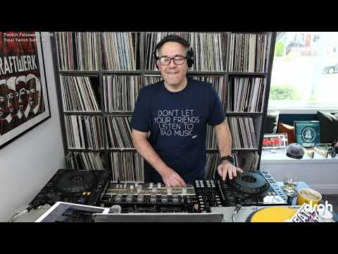 DSOH 769 - weekly Deep House DJ Mix by Lars Behrenroth - recorded live at Deeper Shades HQ