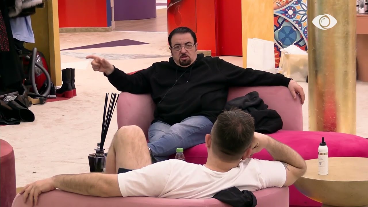 “Debati që po bën ti me Romeon është pa...”/ Vazhdon diskutimi me Gazit dhe Julit