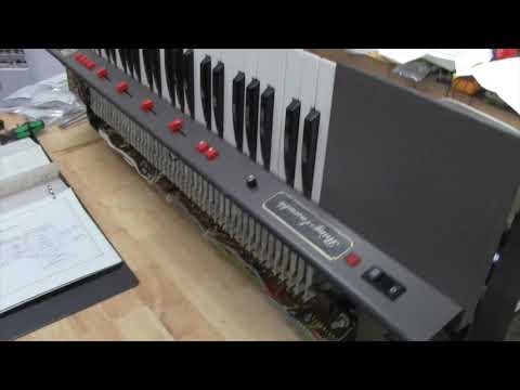 What's Inside The Eminent/Arp Solina String Ensemble (by synthpro)