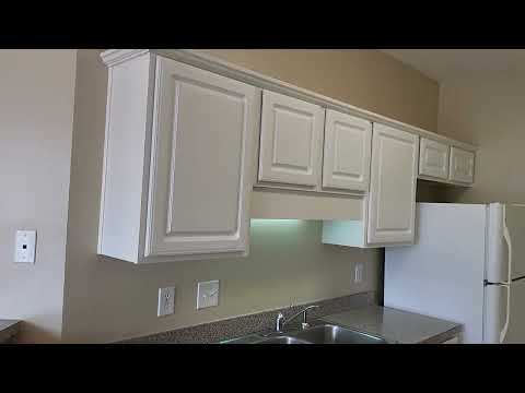 3 bedroom, 2 bath condo in Fountain Pointe property video
