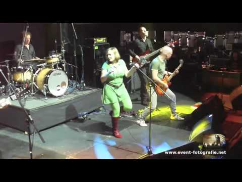 Neogene - " Hello " Live auf der Musikmesse 2011 Frankfurt 07.04.11