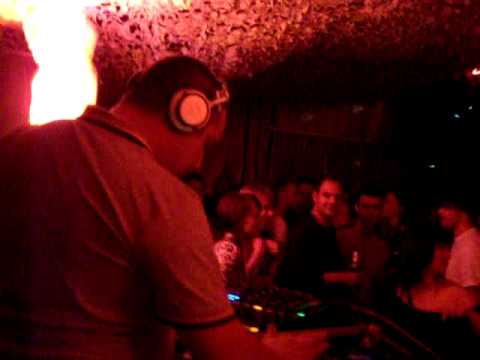 Scott Bond playing Tilt - Children (Tilt's Courtyard Mix) at Bakers Reunion, Fri Oct 16 2009