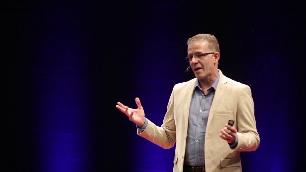 Gratidão, um exercício para a liderança espiritualizada | Adilson Souza | TEDxSantos