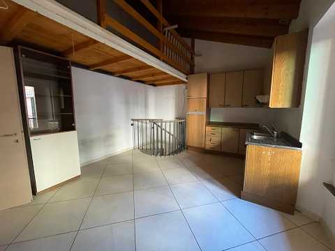 GALBIATE - BILOCALE SU DUE LIVELLI