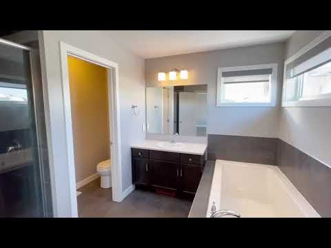 5 Bedroom, 3600 sqft, Modern Style Detached House in Kanata, Ottawa