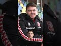 De ??????? Voetballer van Manfred Ugalde? ?