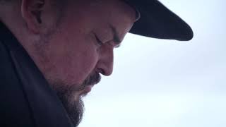 "Unfinished Plan. The Path of Alain Johannes" - Clip Alain