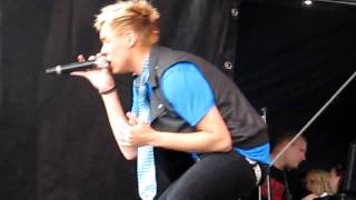 24.07.2010 Varsity Fanclub at Rewe Family Mannheim (GUITAR)