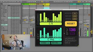 Video thumbnail for SongKey MK3 sample mode by HoRNet Plugins