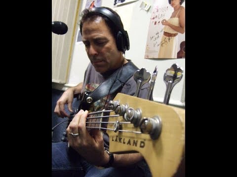 Interview: Bassist Mike Visceglia A View From The Side #nycmusicians #musicjournalism #bassplayer