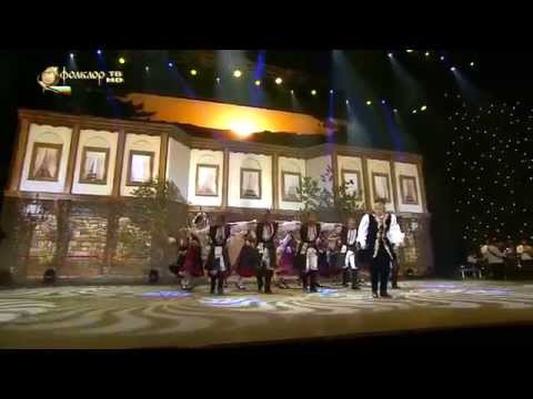 Николина Чакърдъкова - Тръгнало ми лудо, младо