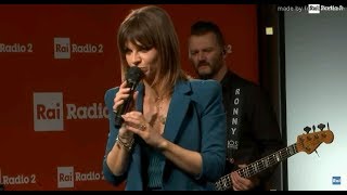 Alessandra Amoroso - FORZA E CORAGGIO (radio2live)