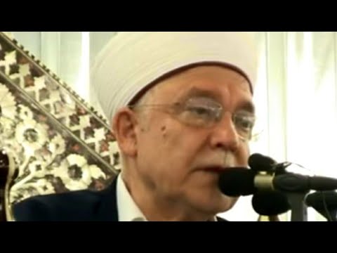 Seyfettin Alkan hoca efendi.Kur'an ı Kerime hürmet etmek