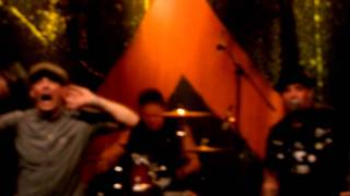 Street Dogs - Into the valley (live)