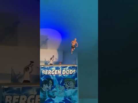 CAMPEONATO DE BARRIGADA NA PISCINA | MEMES #shorts #memes