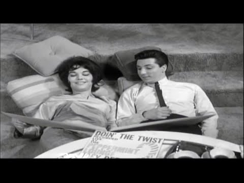 ♦B-Movie Classics♦ 'Hey, Let's Twist!' (1961) Joey Dee, Jo Ann Campbell