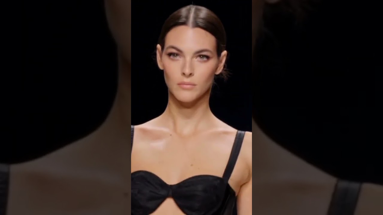 #vittoriaceretti best for Dolce & Gabana🖤#runway #fashion #supermodel #shortsviral #feed #fyp #edit