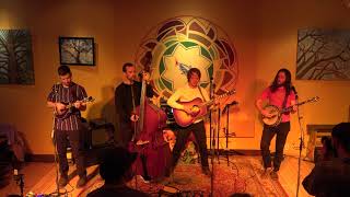 Billy Strings - Proud Mary