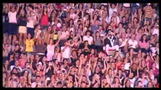 Laura Pausini - Un&#39;emergenza d&#39;amore - Laura Live World Tour 2009.wmv