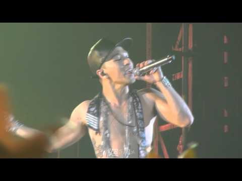 150426 BIGBANG WORLD TOUR in SEOUL - Hands up (YB-518%)