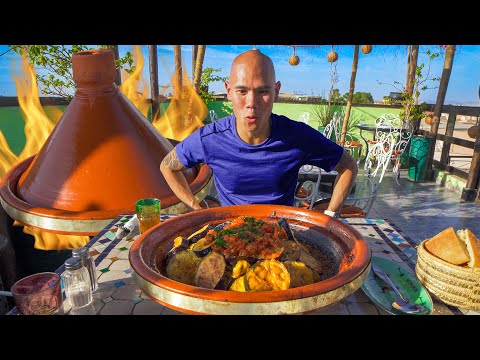 , title : 'BIGGEST TAGINE IN MOROCCO! Moroccan Street Food in Marrakech - Sfenj, Pastilla + Marrakesh Food Tour'