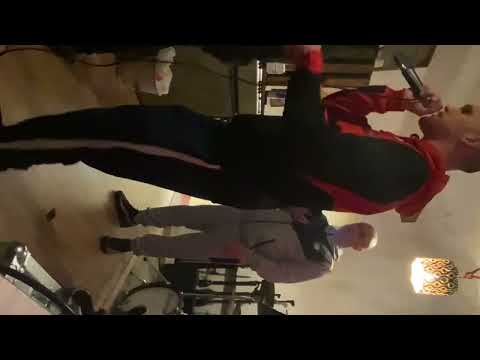 Mc Trik-e b2b Mc Banks