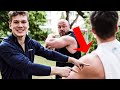 Stärker als ein Widerstandsband! Zerstörung mit Marc & Johny