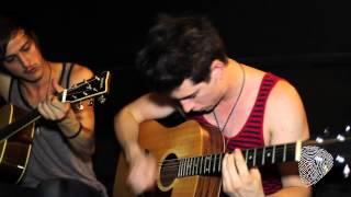 "She Knows" // The Downtown Fiction