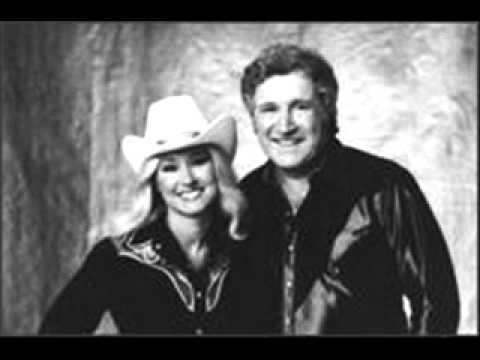 The Kendalls - Leaving On A Jet Plane