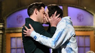 SNL: John Krasinski and Pete Davidson KISS in ‘Office’ Inspired Moment