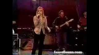 LeAnn Rimes performs &quot;Talk To Me&quot;