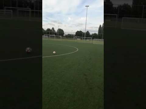 Levy Oonincx op de training bij tvcbreda vriendenteam