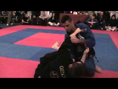 9. Brown/Black - Oliver 'HarDrive' Geddes vs Oliveira