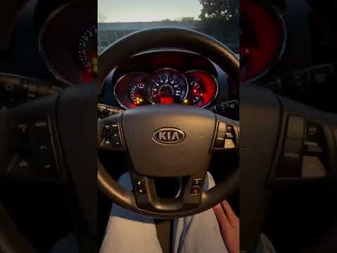 2013 Kia sorento LX startup and horn