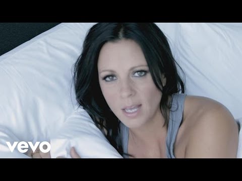 Sara Evans - A Little Bit Stronger