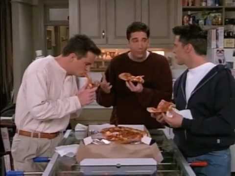 Friends - Rachel tells about the kiss