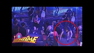 Anne Curtis tripped during It's Showtime