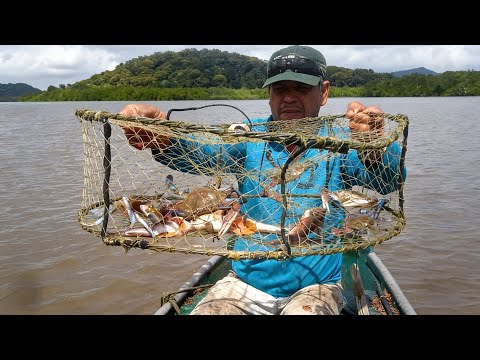 Chuva,e muita, aventura na baia de antonina, Paraná.