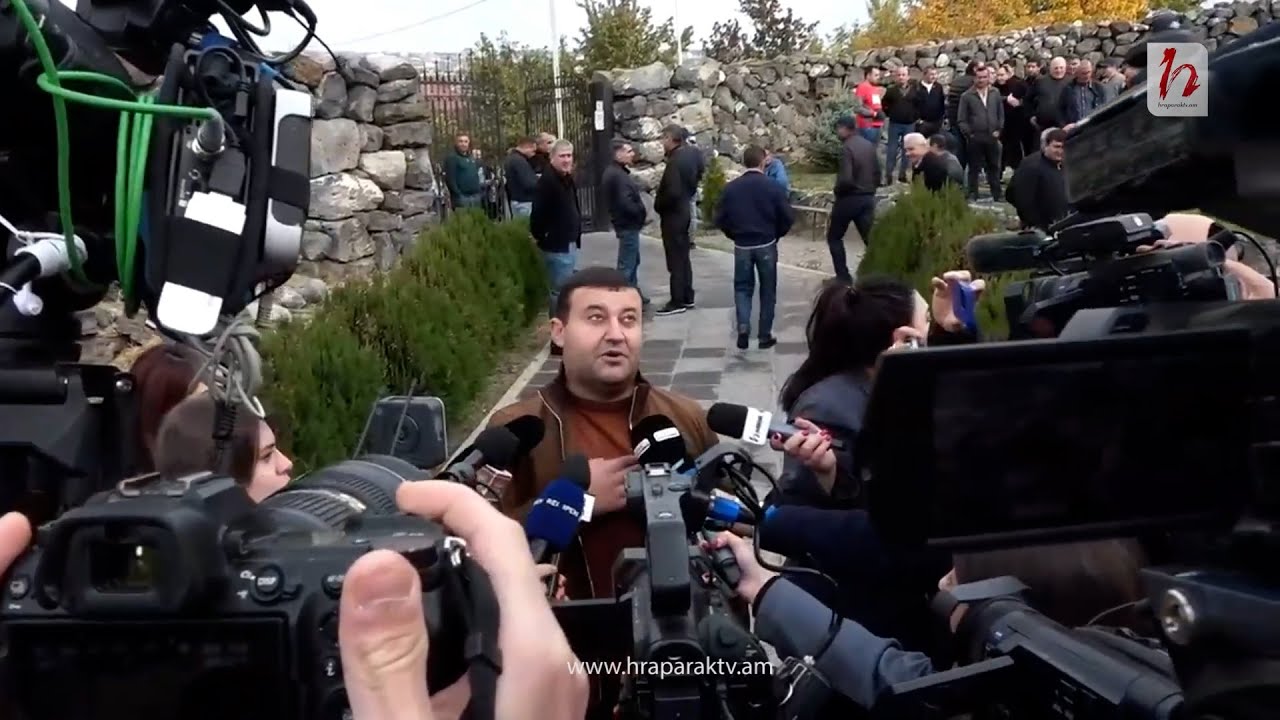 ՔՊ-ականը «Հայր մերն» է ասում Հովհաննավանքի դիմաց