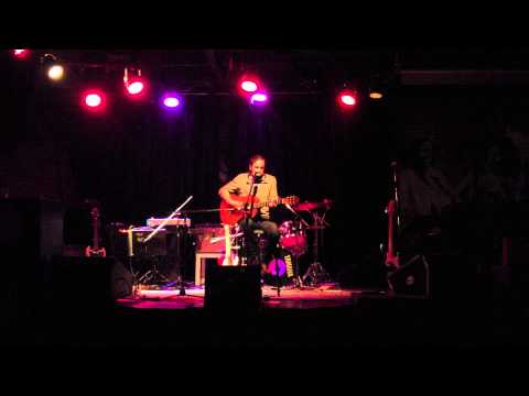 THE PARANOÏD GRILL (solo) @ Alize, Montreal 2013 (2)