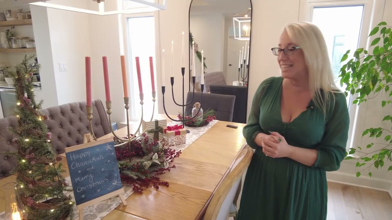 Welcome Home With Jacqui - Holiday Lighting