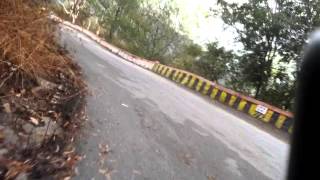 preview picture of video 'KTM 200 duke trying to catch an FZ1 on a downhill'