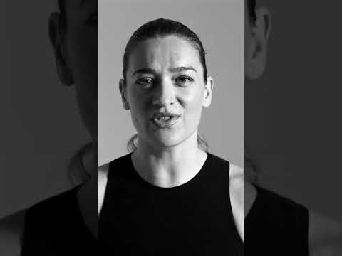 Prêtes à faire la révolution?

Comprendre? Toujours comprendre? Moi j'veux pas...