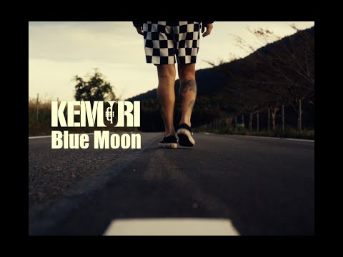 「Blue Moon」 Music Video のサムネイル
