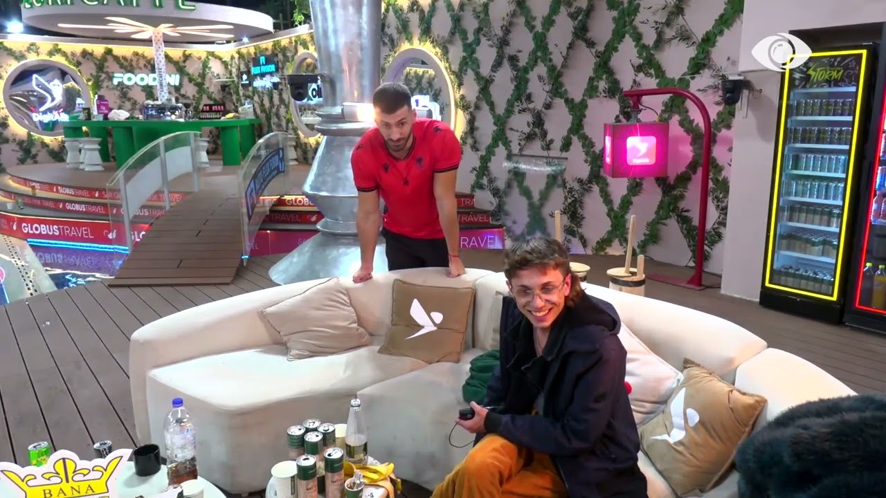 Jozi mundohet të bindë Laertin, Valbonën dhe Vserlon për lindjen e Murrës